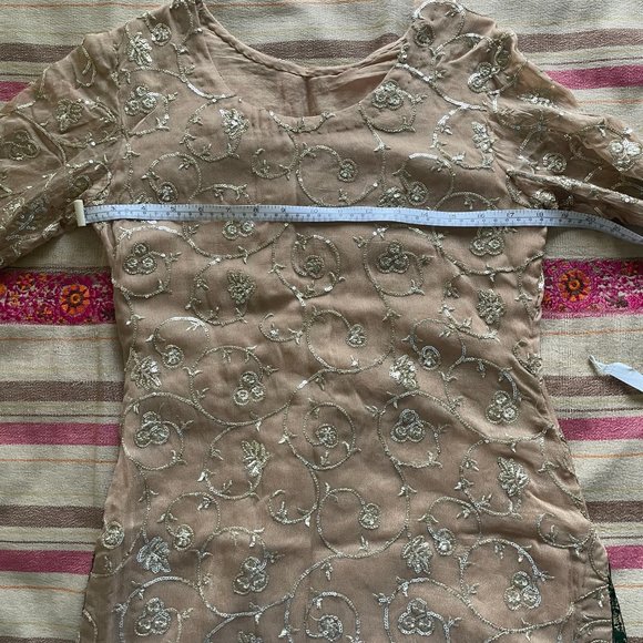 3 piece green lehenga set with gold embroidered motif and ombre style dye - Picture 7 of 11